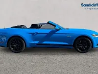 Käytetty Ford Mustang 450 HP (330 kW) 2018 Sininen