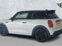 Used Mini Cooper S Premium 178 HP (130 kW) 2023 White Hatchback