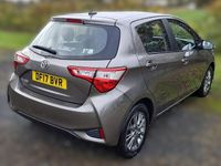 Used Toyota Yaris 111 HP (81 kW) 2017 Bronze Hatchback