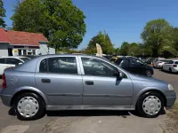 Second-hand Vauxhall Astra Club 105 CP (77 kW) 2004 Argintiu Hatchback