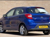 Usado Ford Ka Plus Zetec 70 HP (51 kW) 2017 Azul Citadino