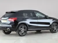 Usado Mercedes GLA180 Urban 122 HP (89 kW) 2019 Preto SUV