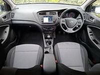 Używany Hyundai i20 84 KM (61 kW) 2020 Biały Hatchback