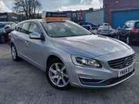 Usado Volvo V60 SE Lux 115 CV (84 kW) 2015 Plateado Familiar