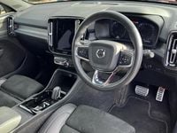 Used Volvo XC40 R-Design Pro 197 HP (144 kW) 2021 Fusion red SUV
