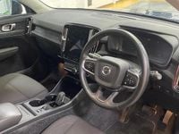 Used Volvo XC40 Momentum 197 HP (144 kW) 2021 Blue SUV
