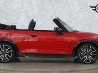 Begagnad Mini Cooper 118 kW (161 HK) 2025 Röd Halvkombi