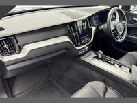 Used Volvo XC60 R-Design 247 HP (181 kW) 2022 Grey SUV