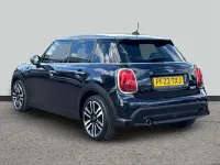 Usado Mini Cooper Exclusive 134 HP (98 kW) 2023 Preto Citadino
