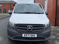Used Mercedes Vito Progressive 160 HP (117 kW) 2021 White Van