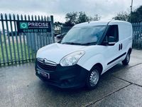 Used Vauxhall Combo S 2013 White MPV