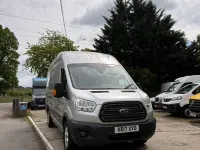 Begagnad Ford Transit 170 HK (125 kW) 2017 Silver Van