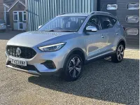 Używany MG ZS Excite 106 KM (77 kW) 2023 Srebrny SUV