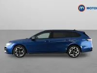 Used VW Passat R-line 272 HP (200 kW) 2025 Blue Estate
