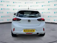 Używany Vauxhall Corsa Design Edition 99 KM (72 kW) 2022 Biały Hatchback