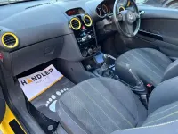 Second-hand Vauxhall Corsa Edition 2012 Galben Hatchback