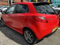 Gebraucht Mazda 2 Edition 84 PS (61 kW) 2014 Rot Kleinwagen