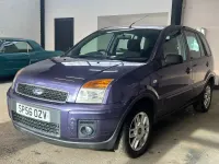 Used Ford Fusion Zetec 101 HP (74 kW) 2006 Purple Hatchback