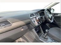 Gebraucht VW Tiguan Life 150 PS (110 kW) 2022 Schwarz SUV
