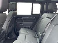 Used Land Rover Defender HSE Dynamic 350 HP (257 kW) 2025 Santorini black Estate