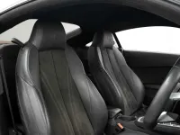 Begagnad Audi TT Black Edition 184 HK (135 kW) 2018 Röd Sportkupé
