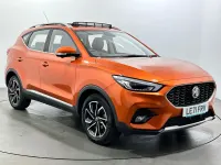 Używany MG ZS Exclusive 111 KM (81 kW) 2022 Pomarańczowy SUV