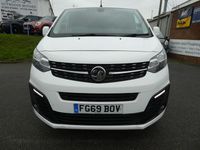 Used Vauxhall Vivaro Sportive 100 HP (73 kW) 2019 White MPV