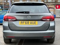 Used Vauxhall Astra Design Edition 110 HP (80 kW) 2018 Grey Estate
