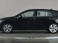 Second-hand VW Golf VIII Style 150 CP (110 kW) 2025 Negru Hatchback