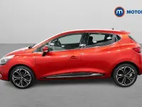 Used Renault Clio Iconic 90 HP (66 kW) 2018 Red Hatchback