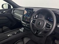 Used Volvo XC60 Plus 247 HP (181 kW) 2025 Grey SUV