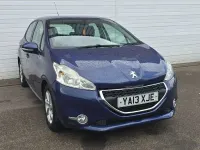 Second-hand Peugeot 208 Active 82 CP (60 kW) 2013 Albastru Hatchback