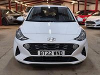 Used Hyundai i10 SE 84 HP (61 kW) 2022 White Hatchback