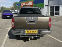Used Nissan Navara Tekna 190 HP (139 kW) 2015 Beige Pickup