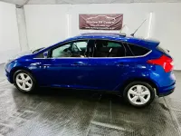Used Ford Focus Zetec 125 HP (91 kW) 2014 Blue Hatchback