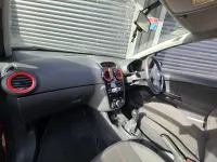 Używany Vauxhall Corsa Edition 2014 Czerwony Hatchback