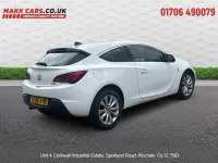 Used Vauxhall Astra GTC SRi 140 HP (102 kW) 2015 White Coupe