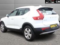 Used Volvo XC40 Momentum 2022 White SUV