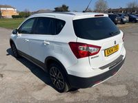 Used Suzuki SX4 S-Cross SZ5 120 HP (88 kW) 2014 White Hatchback