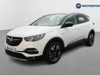 Used Vauxhall Grandland X Sport 131 HP (96 kW) 2018 White SUV