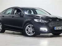 Käytetty Ford Mondeo Zetec 150 HP (110 kW) 2018 Musta Viistoperä
