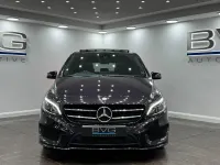 Begagnad Mercedes B200 AMG Line Premium Plus 2019 Lila Minibuss