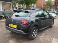 Used Citroën C4 Cactus Feel 100 HP (73 kW) 2015 Black Hatchback