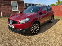 Used Nissan Qashqai Tekna 110 HP (80 kW) 2011 Red SUV