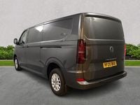Begagnad VW Transporter Pro 2025 Grå Van
