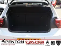 Usado VW Polo R-line 110 HP (80 kW) 2023 Branco Citadino