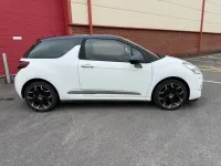 Used Citroën DS3 PureTech 110 HP (80 kW) 2015 White Hatchback