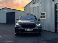 Begagnad BMW X5 M Sport 2021 Grå SUV