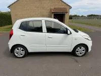 Used Hyundai i10 Active 2013 White Hatchback