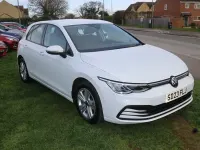 Used VW Golf VIII Life 115 HP (84 kW) 2023 White Hatchback